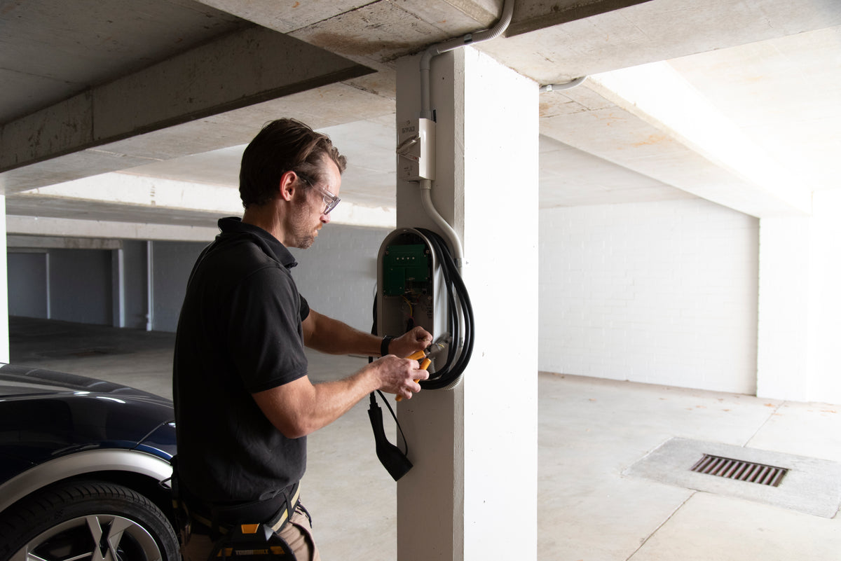 Earth EV Smart Charging Station With Solar Integration - 7 kW or 22 kW